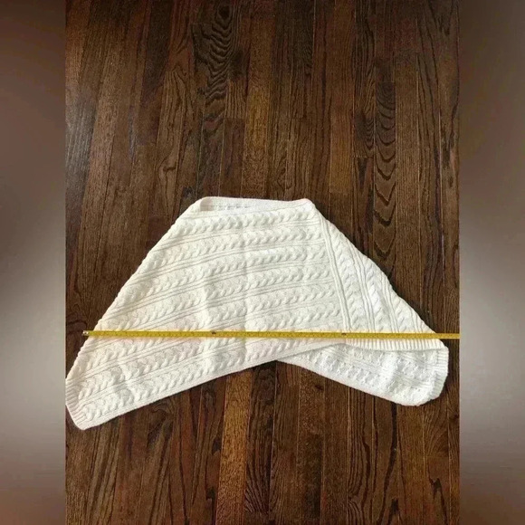 Ann Taylor LOFT Cream Cable-Knit Acrylic Sweater Poncho - OSFM - Picture 8 of 9